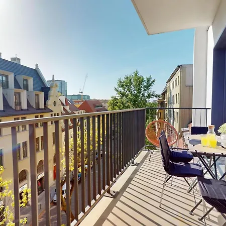 Family House Near The Market Square -Perfect For Family & Business Stays - Ksiecia Witolda Street 500 Steps To Market Square - 2 Bedrooms,2 Parking Places Wroclaw Exterior photo