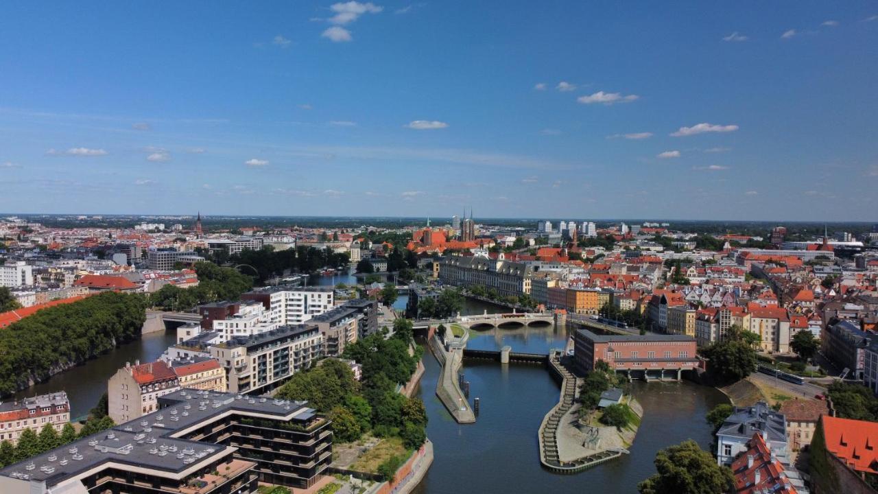 Family House Near The Market Square -Perfect For Family & Business Stays - Ksiecia Witolda Street 500 Steps To Market Square - 2 Bedrooms,2 Parking Places Apartment