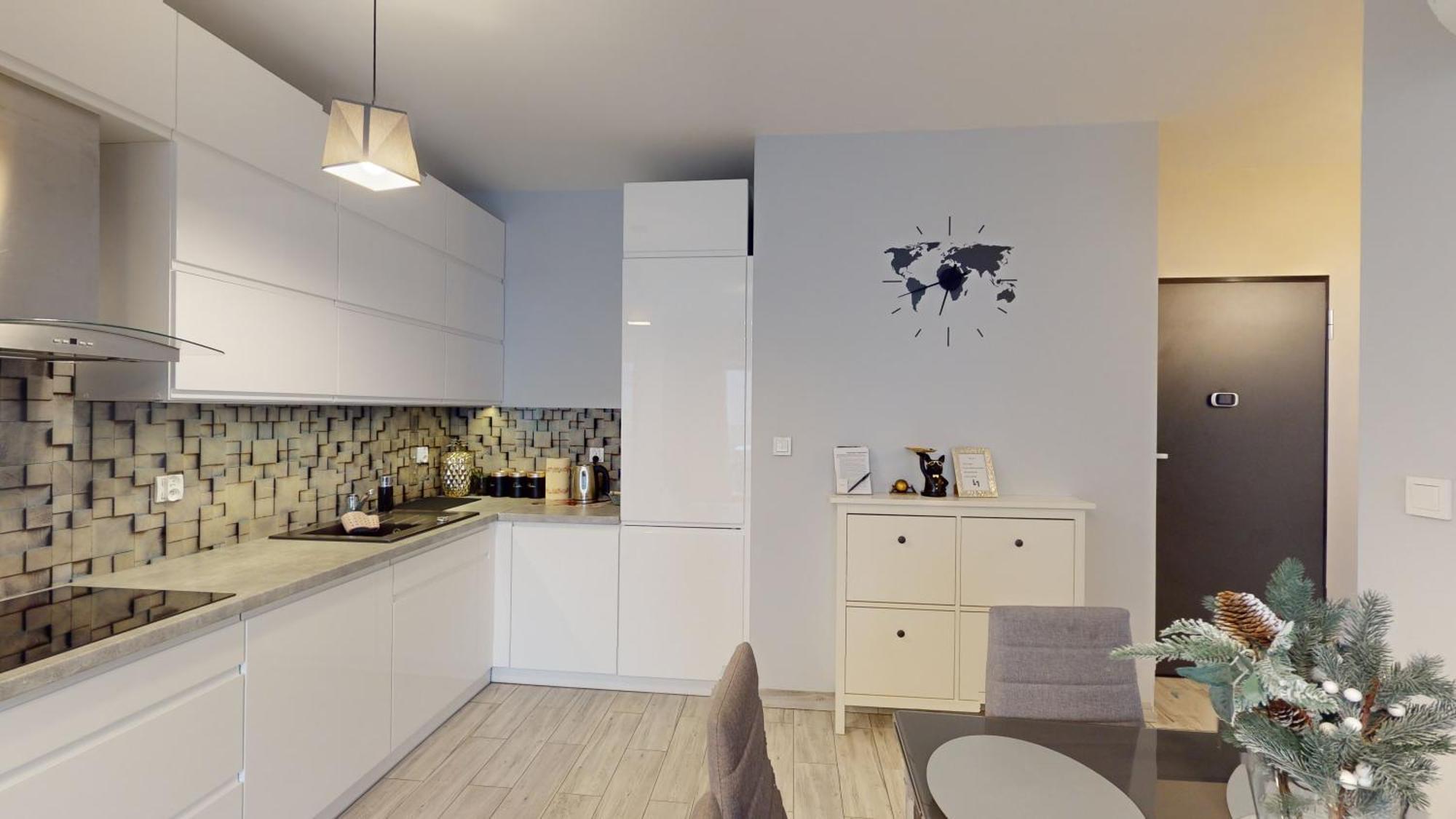 Family House Near The Market Square -Perfect For Family & Business Stays - Ksiecia Witolda Street 500 Steps To Market Square - 2 Bedrooms,2 Parking Places Apartment